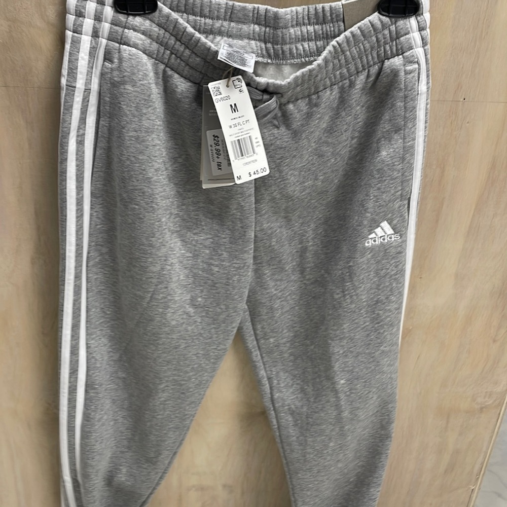 Women Adidas pans